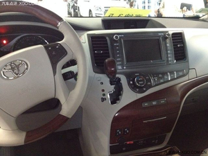 14款丰田塞纳商务MPV纵享优惠 购车惊喜不间断