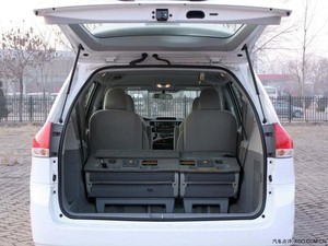 丰田塞纳两驱3.5让利优惠 现车劲爆底价热卖