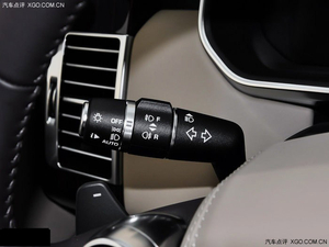 14款路虎揽胜加长耀市到店 初冬倾情大放送