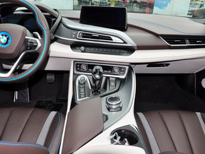 宝马i8能源超跑天津港口现车 混合动力双门跑