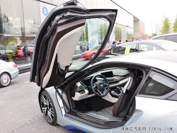 宝马i8能源超跑天津港口现车 混合动力双门跑