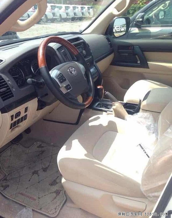 丰田酷路泽4000促销 中东版锋芒底价闪耀全港