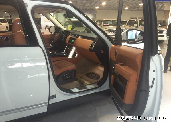 2014款路虎揽胜3.0行政版 美规版白黄鹤现车到店