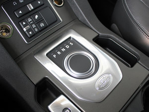 路虎发现四华丽大促 现车惊艳底价横扫港口