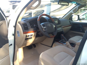 丰田酷路泽4000中东版 超低价酬宾限时秒杀中