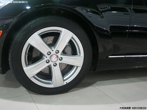 新款奔驰S550现车让利 走量疯享优惠果断甩