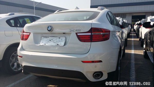 宝马X6中东版2014款现车特惠 20轮/环影现车71万起