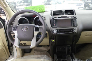 2014款丰田霸道4000热力到店 初冬超值让利中