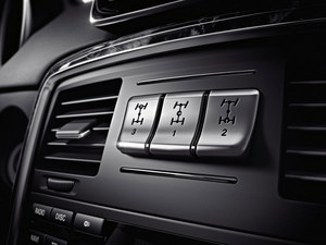 奔驰G500现车优惠30万 现车狂放越野底价售