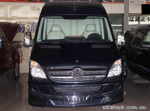 奔驰斯宾特324房车 天津港现车价格大幅下调中