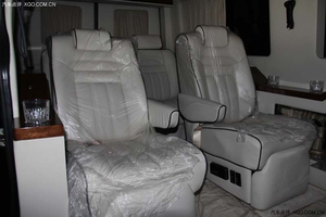 奔驰斯宾特324房车 天津港现车价格大幅下调中