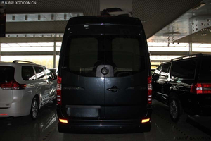 奔驰斯宾特324房车 天津港现车价格大幅下调中