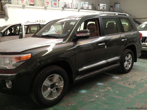 中东版丰田酷路泽4000优惠 现车触底疯抢热惠