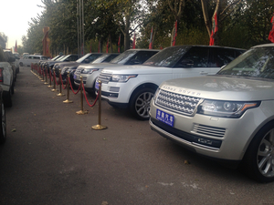 2014款路虎揽胜行政5.0T加长版 最优惠价格促销