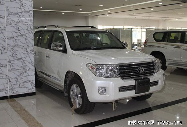 丰田酷路泽4000中东版 港口再掀降价狂潮中