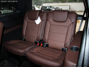 奔驰GL500惊喜加倍 天津港现车主力强推直面挑战