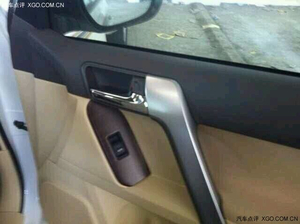 2014款丰田霸道2700让利促销 购车狂享优惠中