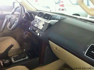 2014款丰田霸道2700让利促销 购车狂享优惠中