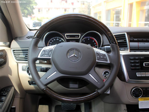 奔驰GL350高性价比座驾发售 现车优惠无止境