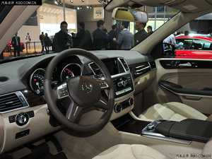 新款奔驰GL400魅不可挡 天津港口现车急速降