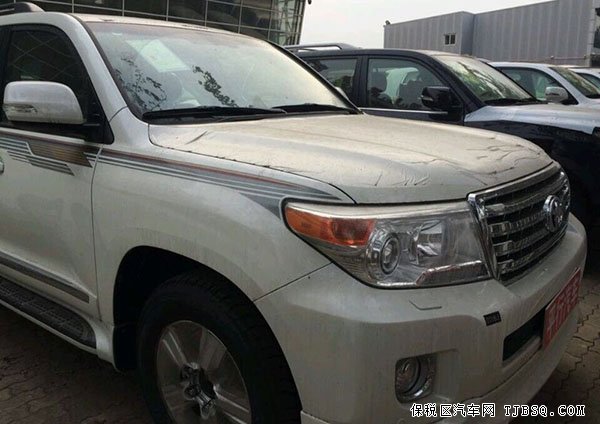 丰田中东版酷路泽4000 港口现车充足低折扣中