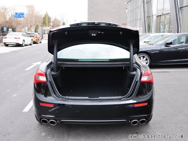 2014款玛莎拉蒂吉博力8速超跑车 驾驭非凡乐趣