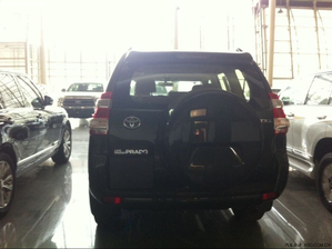 2014款霸道2700浓情让利 中东版现车实惠不断