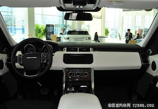 2014款路虎揽胜运动版 现车年末献礼价格酬宾
