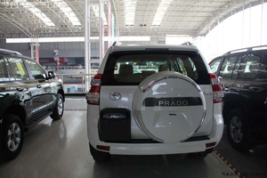 2014款丰田霸道2700中东现车 傲视巅峰年终大促