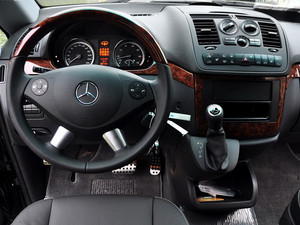 奔驰唯雅诺商务MPV现车 疯狂降价甩卖促销