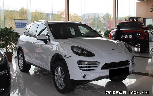 14款保时捷卡宴现车走量疯狂享 优惠果断甩卖中