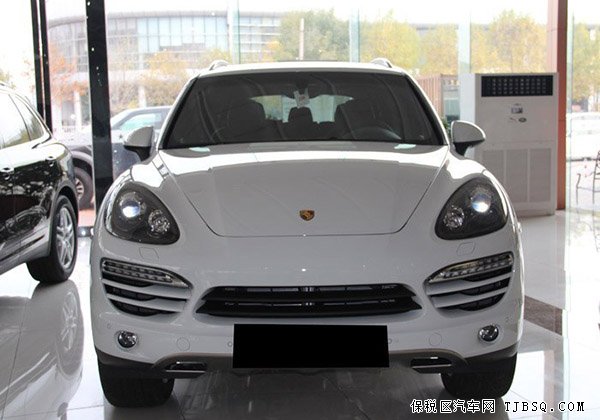 14款保时捷卡宴现车走量疯狂享 优惠果断甩卖中