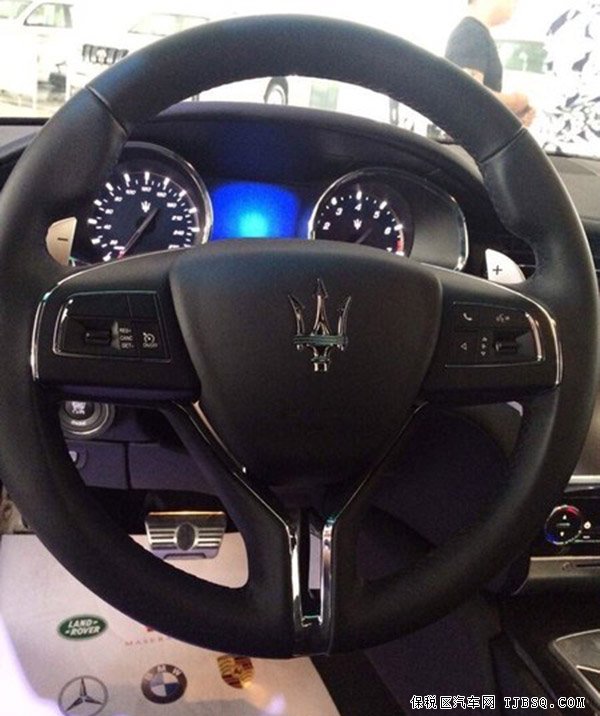 14款玛莎拉蒂总裁 现车震撼价让利出售热卖风暴