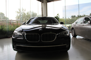 宝马7系现车超低折扣畅销 驾驭生活新景观