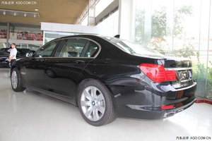 宝马7系现车超低折扣畅销 驾驭生活新景观