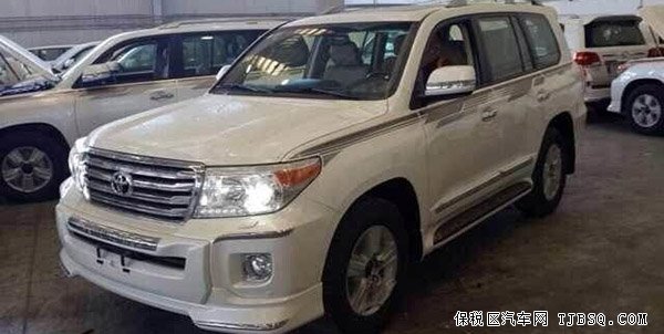 2014款中东丰田酷路泽4000 现车商家店内震撼价