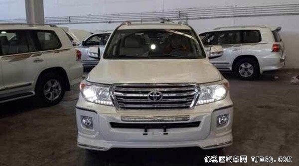 2014款中东丰田酷路泽4000 现车商家店内震撼价