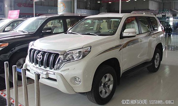 2014款中东版丰田霸道2700现车 惠满津港给力降价中