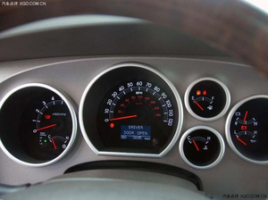 新款丰田红杉现车性能提升 劲爆底价折上折