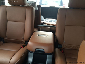 2014款丰田红杉5700白金版 爆惠底价年终大促