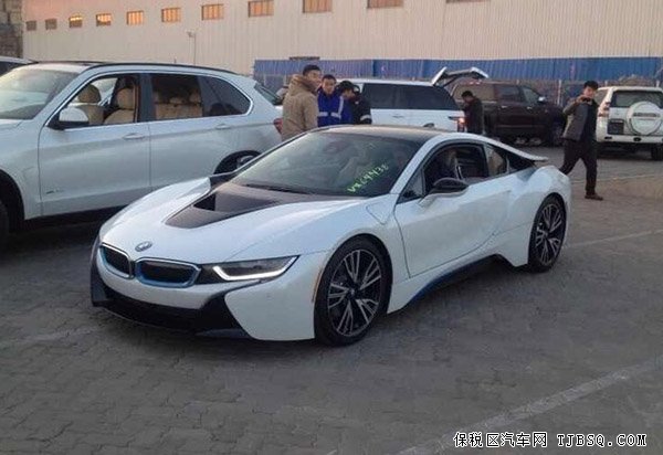 新款宝马I8大幅让利促销 展厅现车劲惠促销