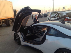 新款宝马I8大幅让利促销 展厅现车劲惠促销