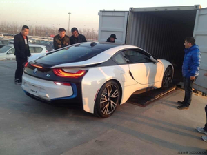 新款宝马I8大幅让利促销 展厅现车劲惠促销