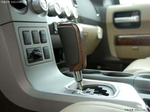 2014款丰田红杉5.7L白金版 顶配超低价促销中