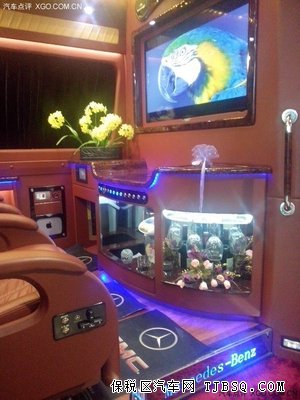 奔驰斯宾特现车优惠 天津港口再掀降价狂潮