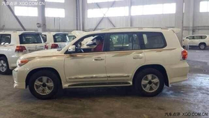 2014款中东版丰田酷路泽4000 爆惠底价年终大促