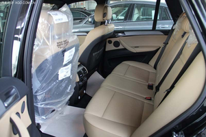 2014款宝马X5M现车最低价 现车圣诞节前期大促销