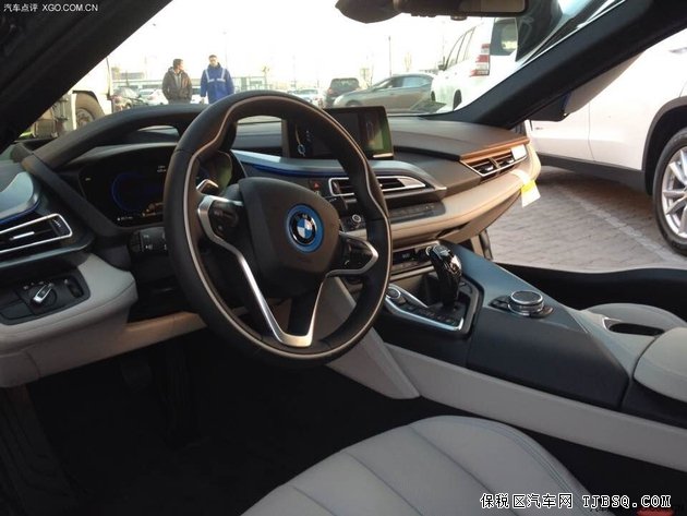 宝马I8新车到店折扣 现车岁末促销模式启动