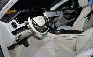 新款梅赛德斯迈巴赫 现车即将抵港火爆抢定