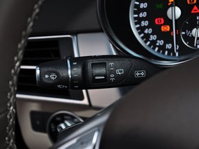 2014款奔驰ML400现车优惠 狂欢甩尾M级400送保险